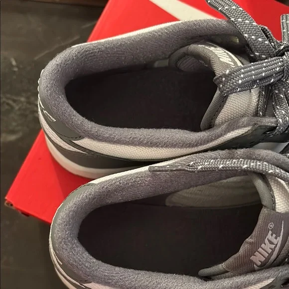 Nike Gray and White Dunk low GS - Picture 6 of 6